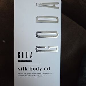GODA Silk Body Oil